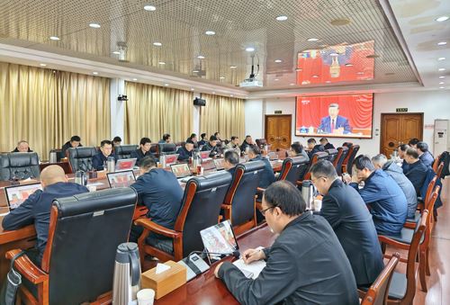 油田党委学习贯彻党的二十届四中..